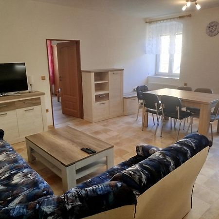Apartmany Pod Baruncinou Skolou Ческа-Скалице Экстерьер фото